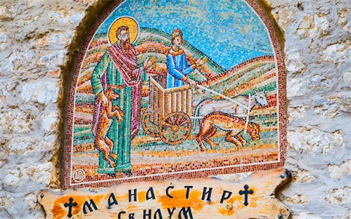 Mozaik pri vhodu v Samostan Sveti naum