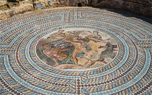 Pafos - Mozaik, ki prikazuje boj med Tezejem in Minotavrom