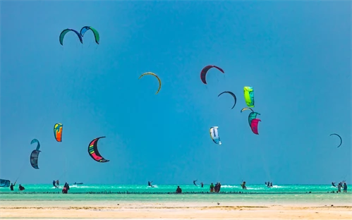 Zanzibar - kajtanje na plaži Paje