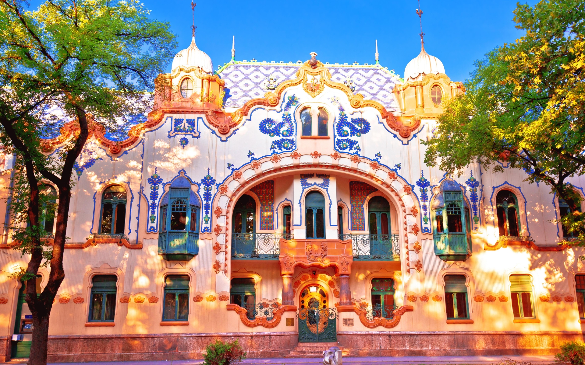 Značilna madžarsko vojvodinska arhitektura v Subotici