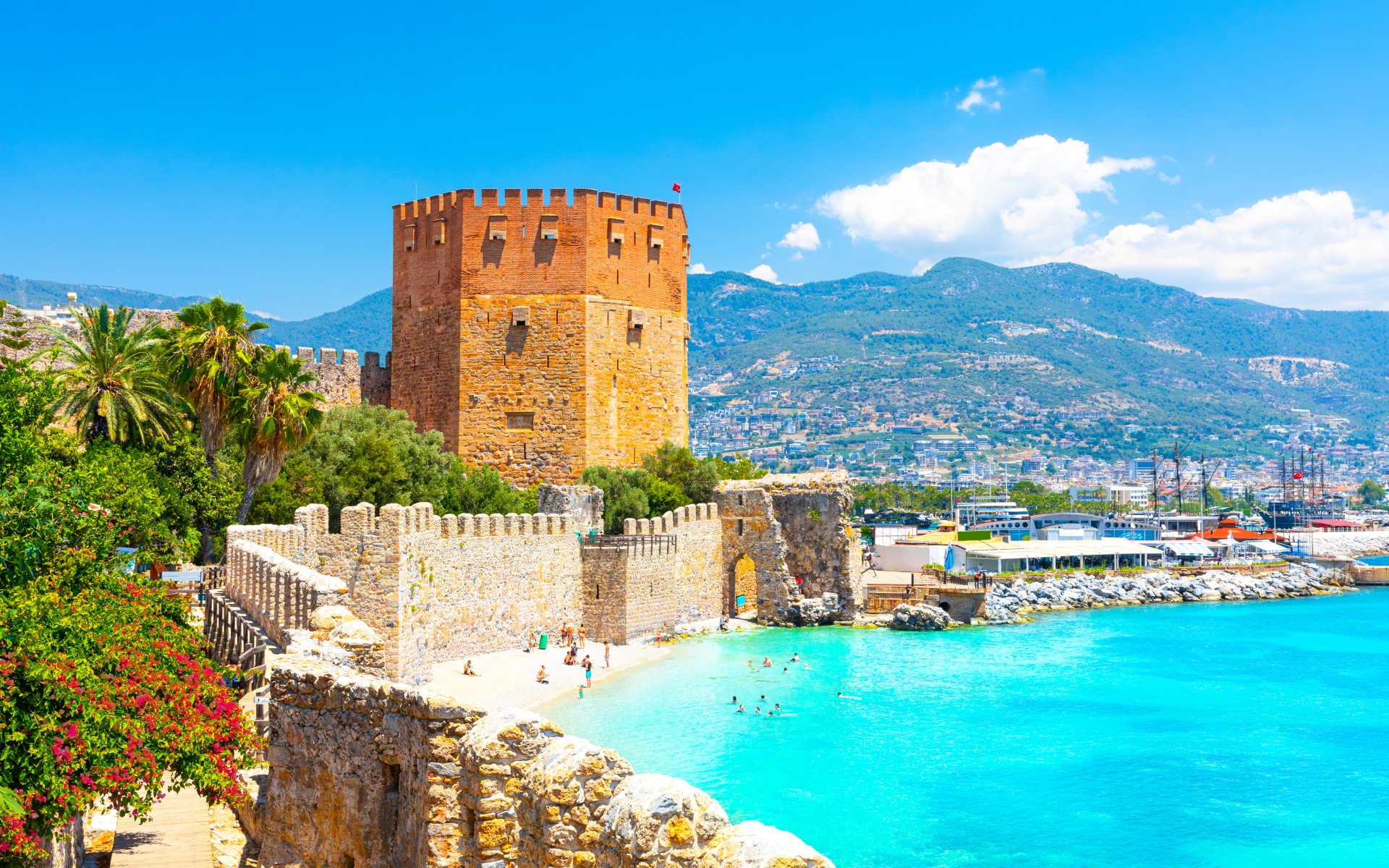 Alanya - Rdeči stolp