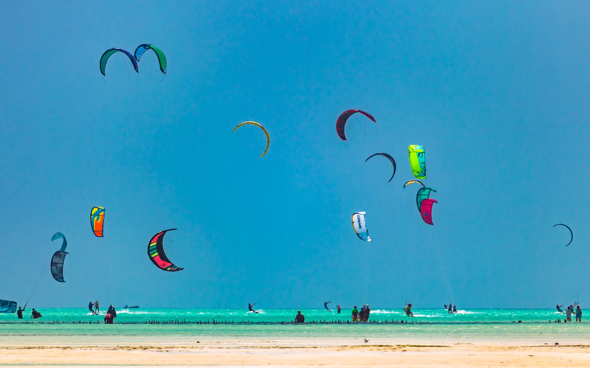 Zanzibar - kajtanje na plaži Paje